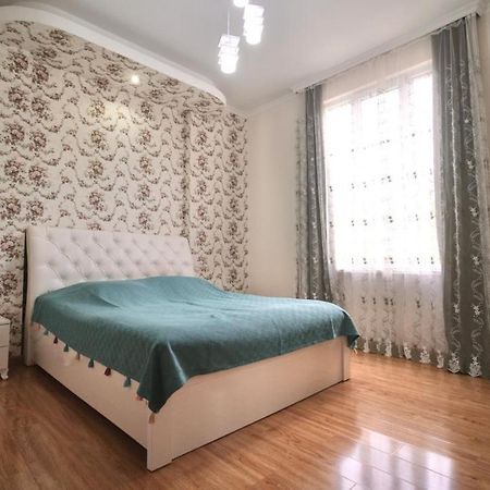 Guesthouse - Family Hotel Bagdati Экстерьер фото