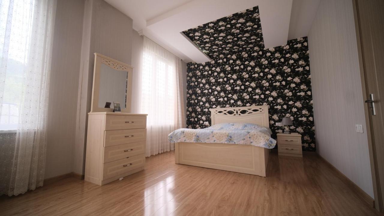 Guesthouse - Family Hotel Bagdati Экстерьер фото